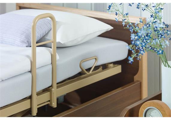 Bettgriff/Aufstehhilfe zu Pflegebetten 120/140cm + Komfort DSG (inkl. Zwischenplatte 5mm)