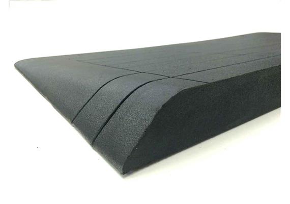 Gummirampe schräg 50x900x400mm (HxBxL) (13.5kg) schwarz