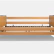 Pflegebett Ecofit S Luxe 90x200, gepolstert, mit zweigeteilten Aluminium Seitengitter | Bild 3
