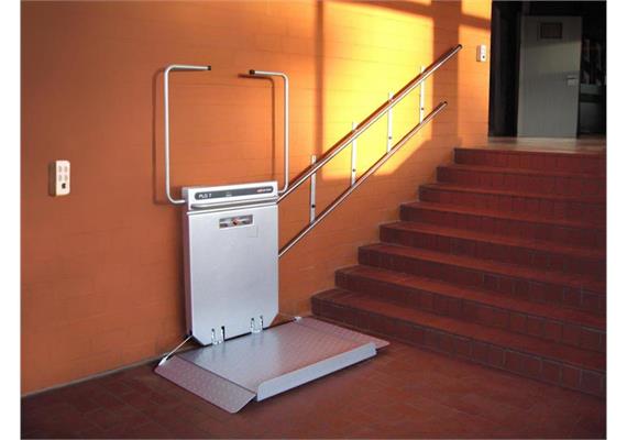 Plattformlift für gerade Treppen