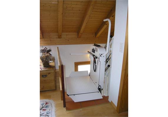 Plattformlift für Treppen mit Kurven